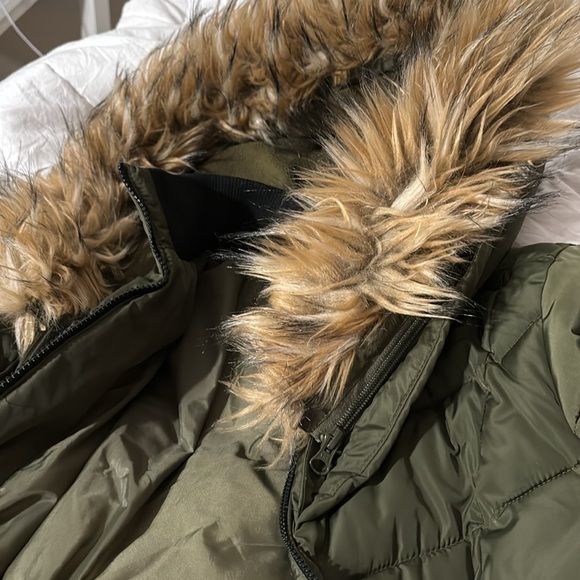 children’s winter coat - Picture 7 of 7